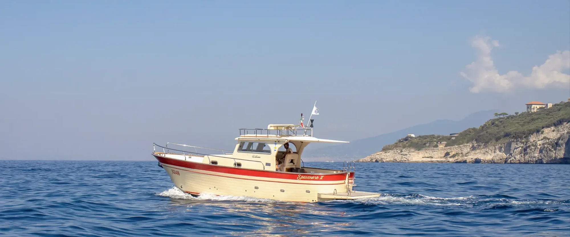 Jeranto Bay private tour by boat